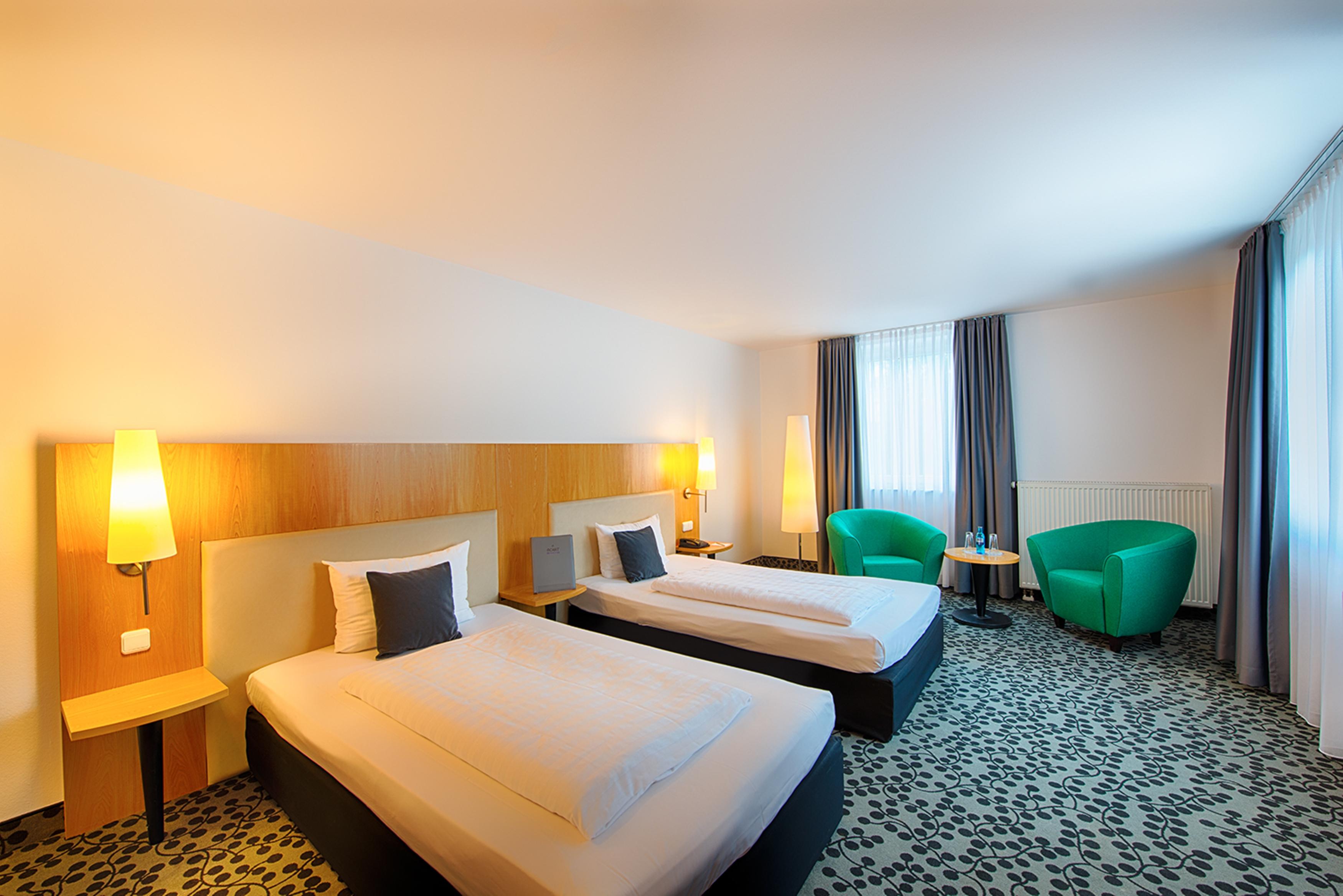 Achat Hotel Offenbach Plaza Bagian luar foto